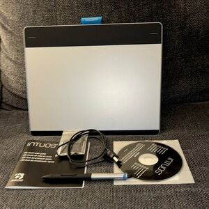 Wacom Intuos Graphics Tablet with Pen